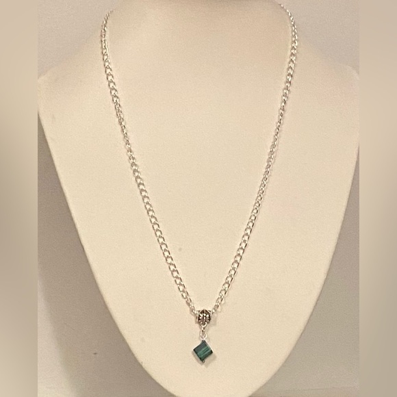 NEW Malachite crystal necklace - Picture 2 of 3